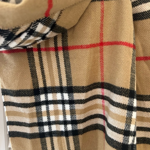 Classic Tan Plaid 100%Cashmere Scarf - Picture 2 of 6